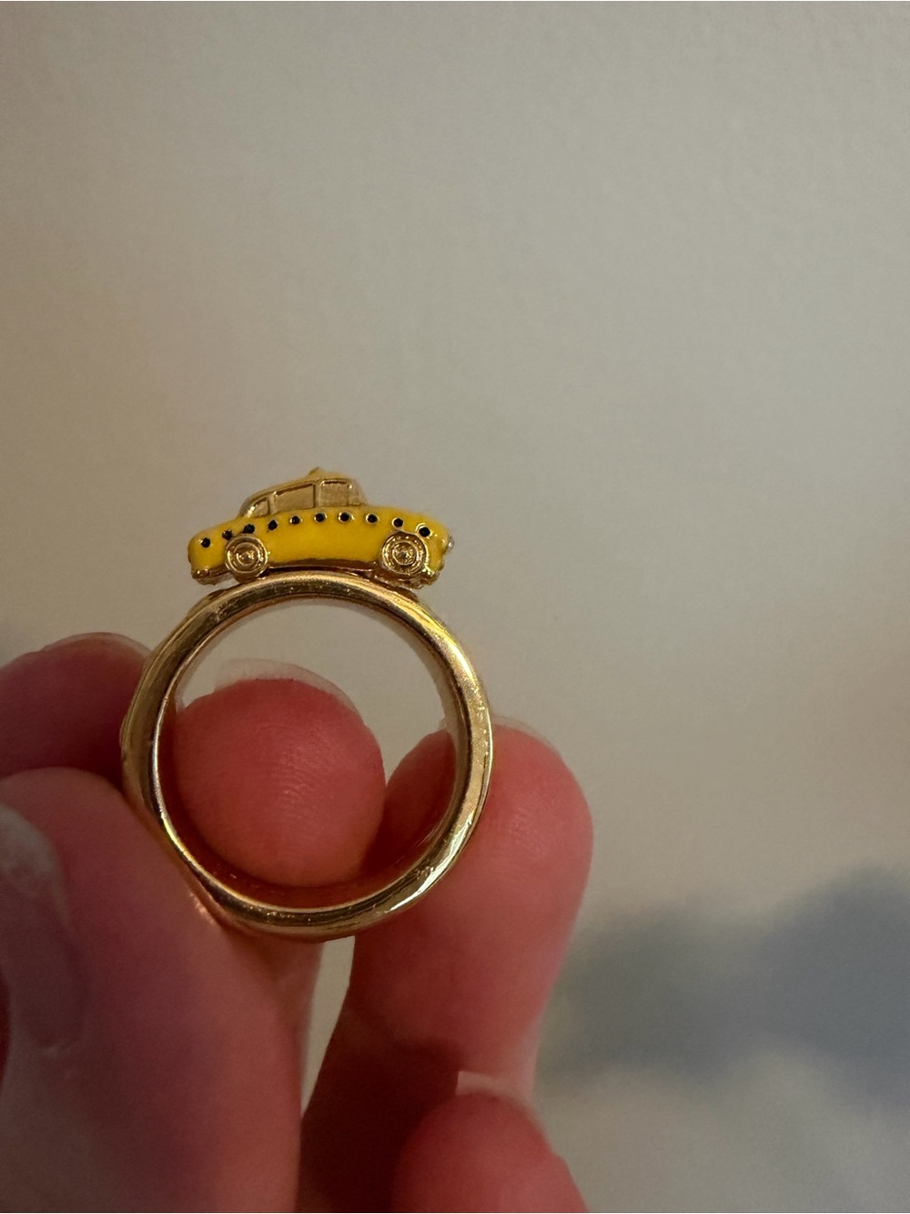 Kate Spade Yellow Taxi Cab Gold Ring size 7 - Picture 3 of 3